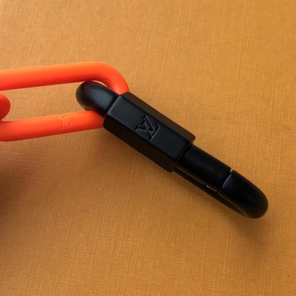 l0*is V*t0n key pouch