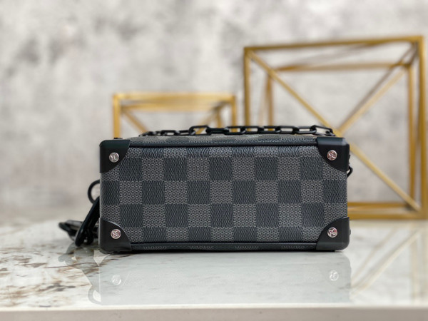 l0*is V*t0n mini soft trunk