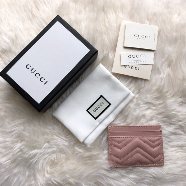 G*u*i marmont card case