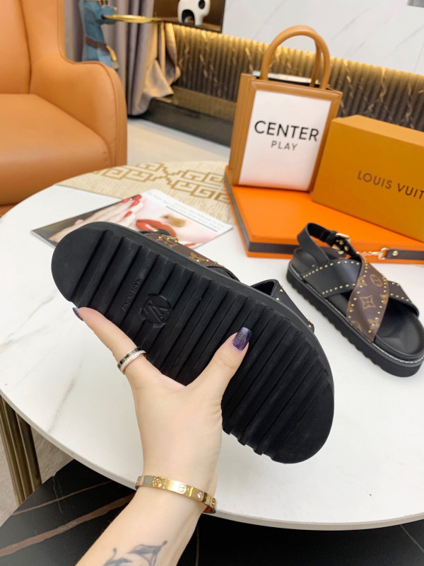 l0*is V*t0n women"s paseo flat comfort sandal