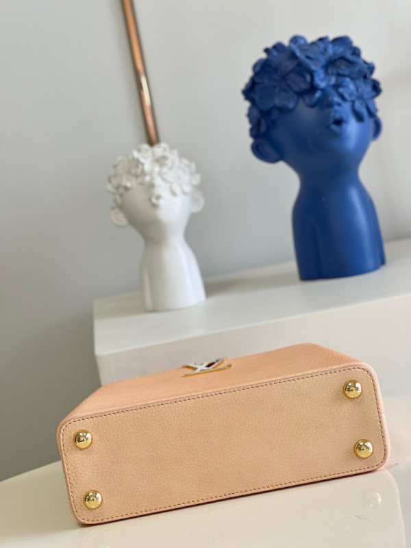 l0*is V*t0n capucines bb