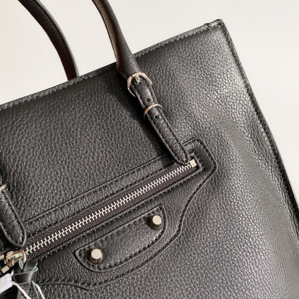 Ba*len*cia*ga papier