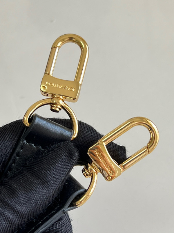 l0*is V*t0n speedy bandoulière 25