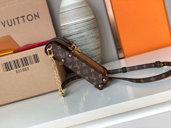 l0*is V*t0n vertical trunk pochette