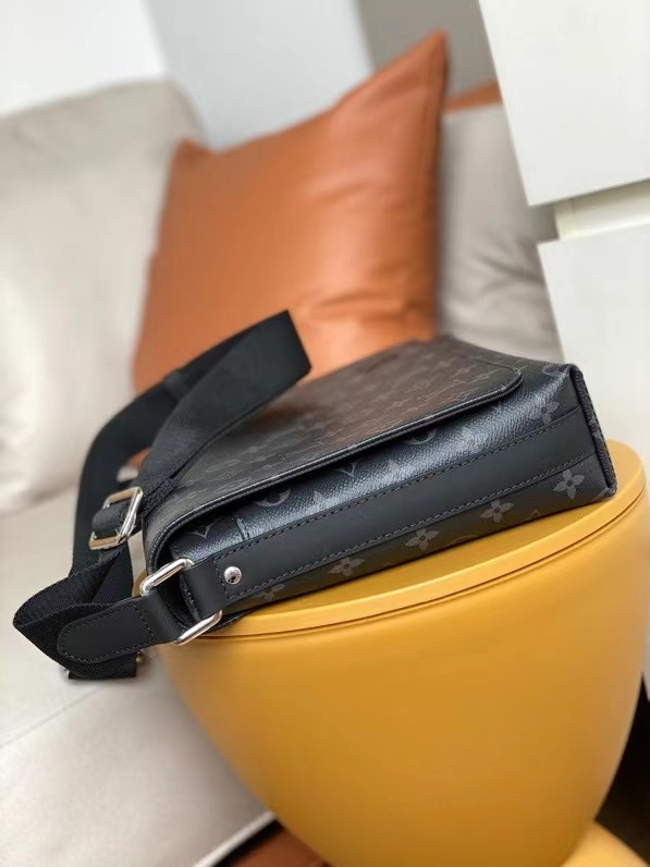 l0*is V*t0n district pm