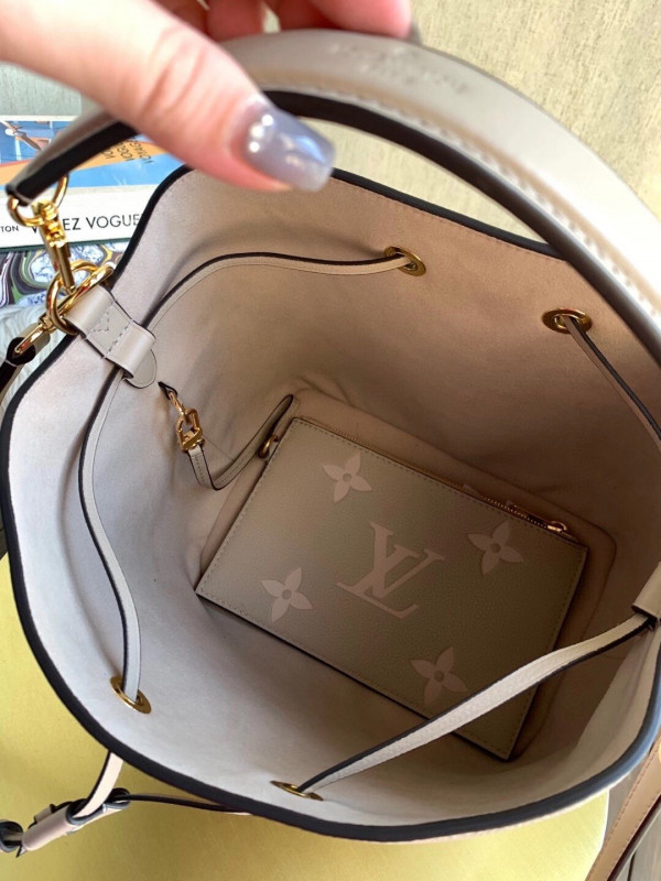 l0*is V*t0n nÉonoÉ