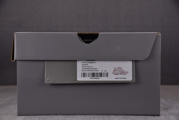 Ba*len*cia*ga runner