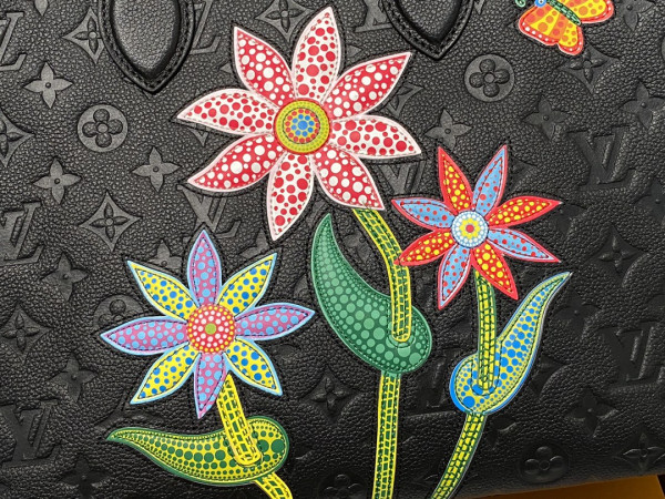 l0*is V*t0n x yk onthego mm