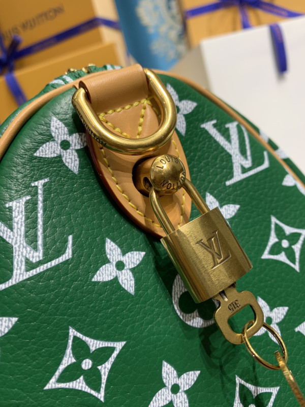 l0*is V*t0n speedy 25