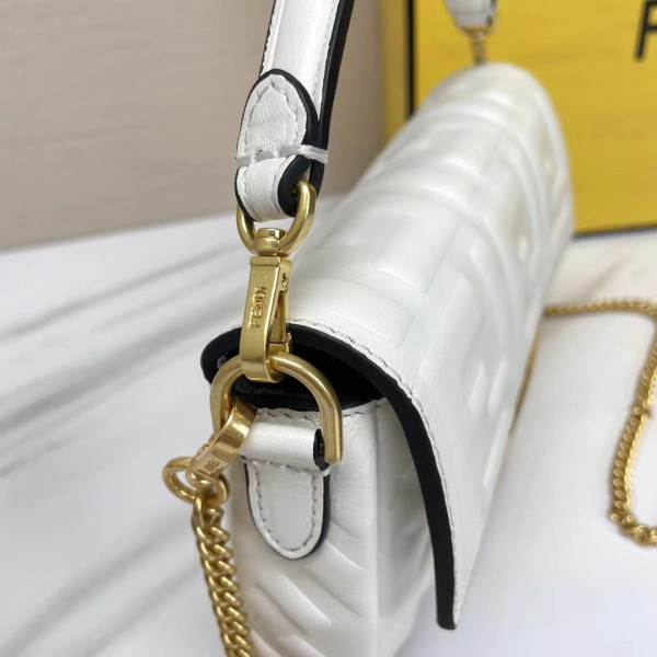 F**di baguette-19*10*4cm