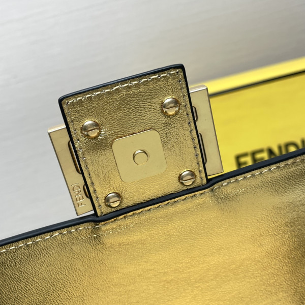 F**di baguette-26*13*6cm