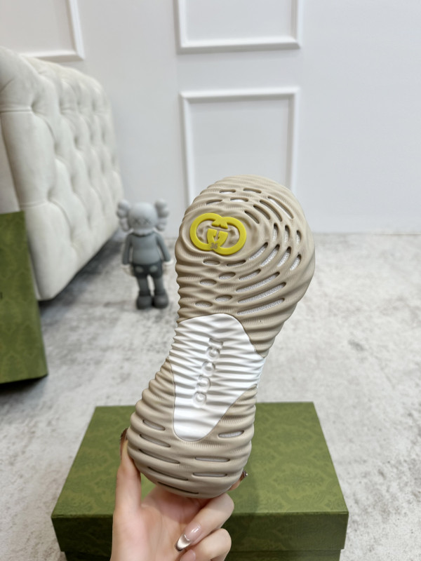 G*u*i ripple sneaker