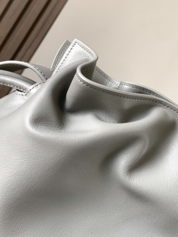 Lowee Flamenco clutch- 24.5*30*10.5cm