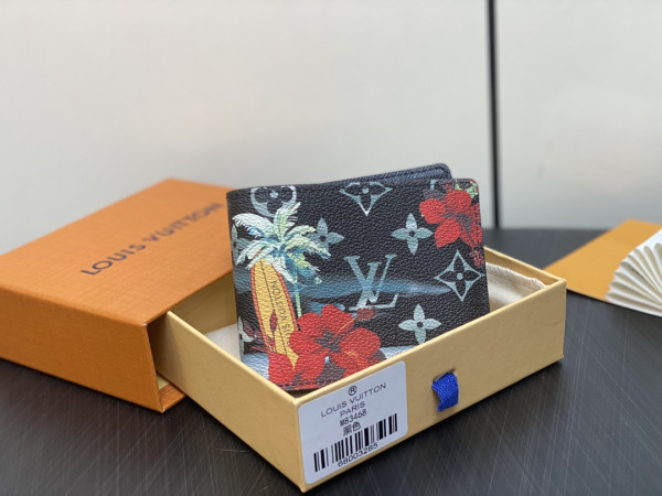 l0*is V*t0n slender wallet-11*8.5*2cm