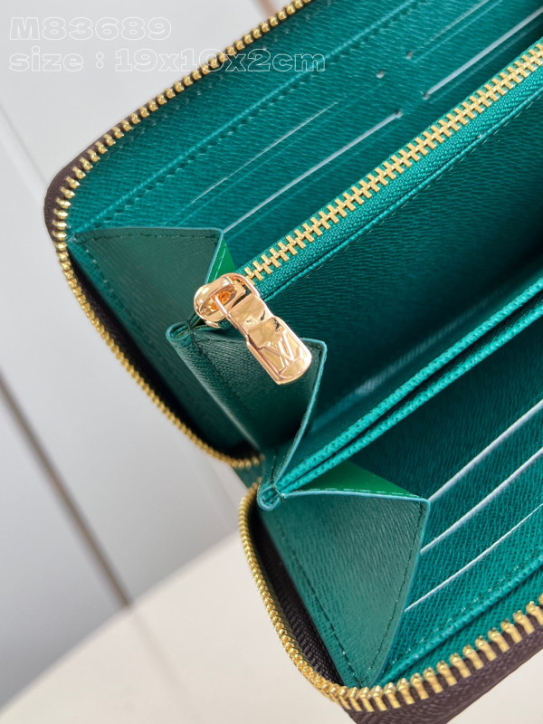 l0*is V*t0n zippy wallet-10*20*2 cm