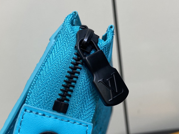 l0*is V*t0n pochette voyage-27*21*6cm