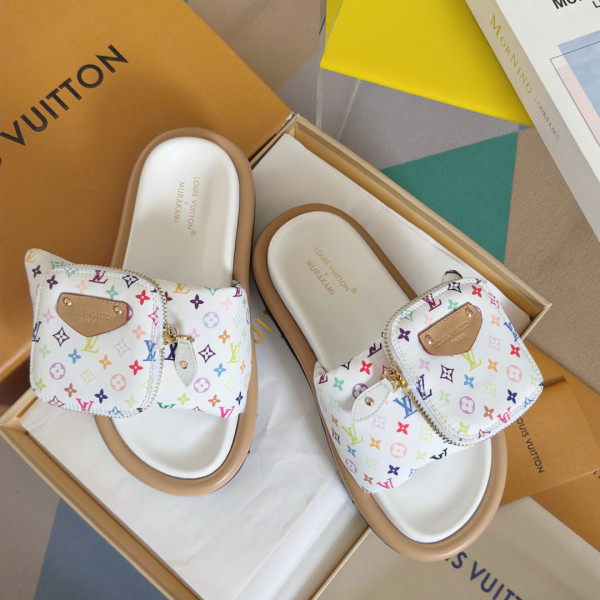 l0*is V*t0n x tm pool pillow comfort mule