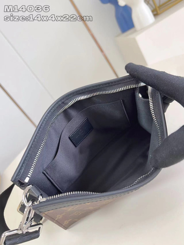 l0*is V*t0n gaston wearable wallet-22*14.5*4.5cm